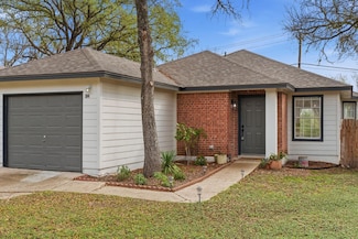 104 S Mockingbird Cir, Cedar Creek, TX 78612