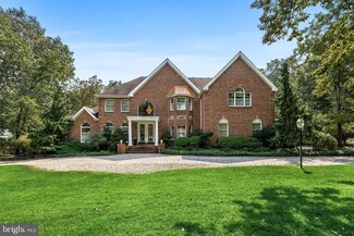 5 Fox Hill Dr, Tabernacle, NJ 08088