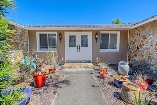 10100 Grove Dr, Port Richey, FL 34668