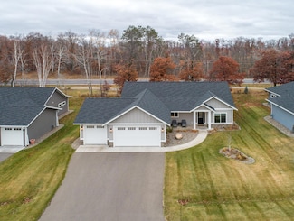 11407 Legacy Ct, East Gull Lake, MN 56401