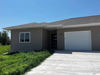 1661 Northland Dr, David City, NE 68632