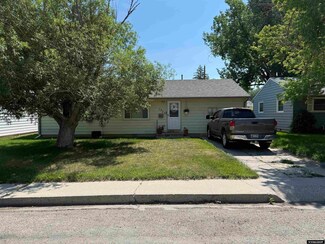 1335 Pine St, Casper, WY 82604