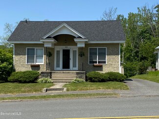 289 Franklin St, North Adams, MA 01247