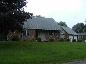 8819 Meadowridge Ln, Indianapolis, IN 46217