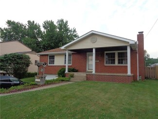 1425 Sampson St, Conway, PA 15027