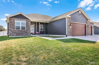 119 Reagan Dr, Troy, IL 62294