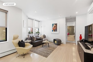 344 W 49th St Unit 4A, New York, NY 10019