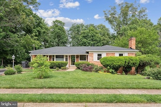 8709 Barnett St, Manassas, VA 20110
