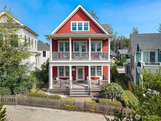 18 Hidden Cove Loop, Pacific Beach, WA 98571