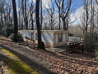 952 Apache Trail, Fancy Gap, VA 24328