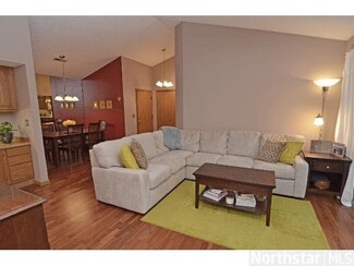 2596 2596 Moundsview Dr, Mounds View, MN 55112