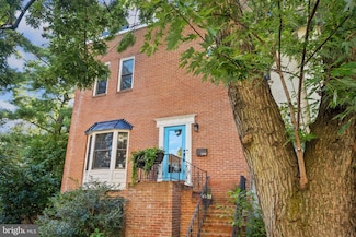3742 Jocelyn St NW, Washington, DC 20015