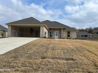 128 Madisonville Dr, Canton, MS 39046