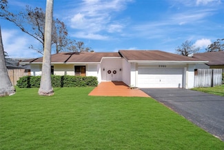 7701 NW 53rd St, Lauderhill, FL 33351