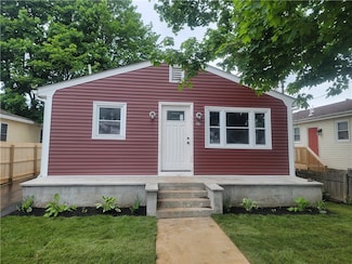 60 Ophelia St, Providence, RI 02909