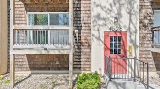 4526 Holly St Unit 15, Kansas City, MO 64111