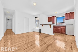 142 S 9th St Unit F5, Brooklyn, NY 11211