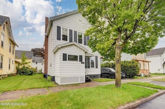 206 N Market St, Johnstown, NY 12095
