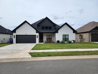2536 Overcup Dr, Conway, AR 72034