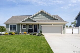 4621 Carlyes Ct, Hamburg, NY 14075