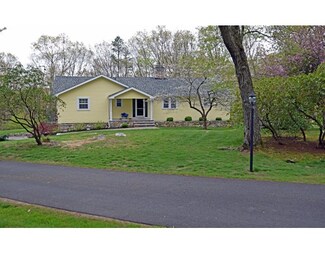 24 Crest Dr, Dover, MA 02030