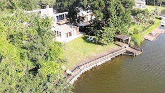5640 Bancroft Dr, New Orleans, LA 70122