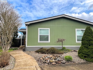 1313 Bramblewood Ln, Eugene, OR 97404