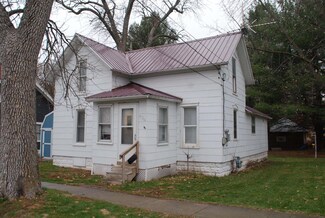 404 W 4th St, Sumner, IA 50674