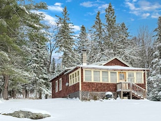 19 Gray Rd, Pittsburg, NH 03592