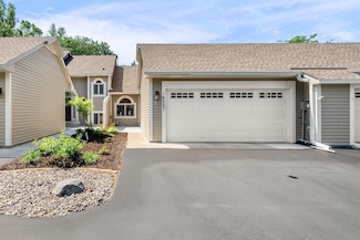 14887 45th Ave N, Plymouth, MN 55446