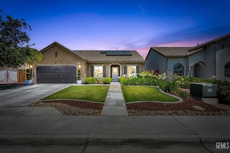5912 Blue Spruce Ave, Bakersfield, CA 93313