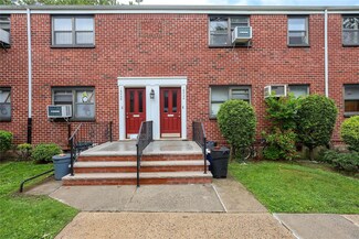 160-54 Willets Point Blvd Unit 4-206, Whitestone, NY 11357