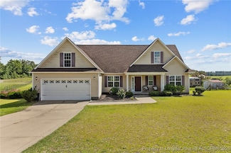 653 Hendrix Rd, Raeford, NC 28376