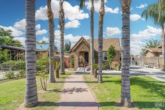 1211 E 18th St, Bakersfield, CA 93305
