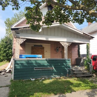 84 Deshler St, Buffalo, NY 14212