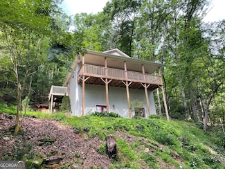 104 Travelers Ln, Clayton, GA 30525