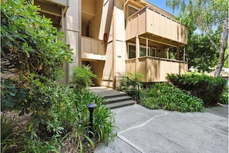 2454 W Bayshore Rd Unit 7, Palo Alto, CA 94303