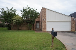840 Montreal Dr, Longview, TX 75601