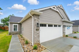 2456 Houston Rd, Cincinnati, OH 45231