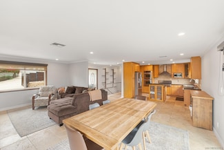 5608 Mill Peak Rd, San Diego, CA 92120