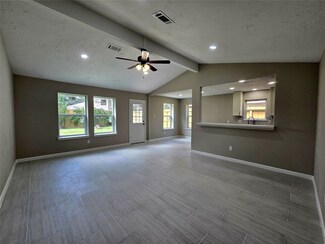 8023 Lawn Wood Ln, Houston, TX 77086