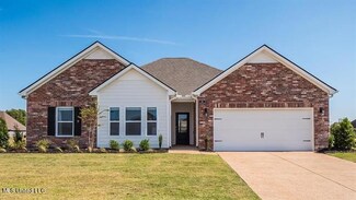 2114 Tulip Dr, Hernando, MS 38632