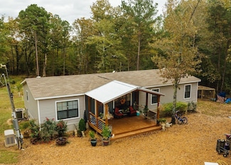 839 Mount Pilgrim Rd, Camden, MS 39045