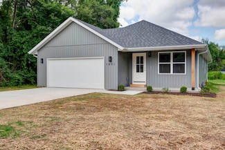 1851 N Patterson Ave, Springfield, MO 65803