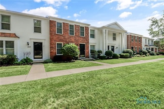 6627 Garden Rd, Maumee, OH 43537