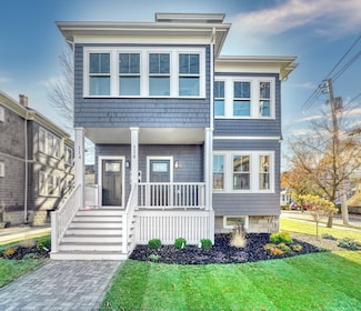 114-116 W Wyoming Ave Unit 1, Melrose, MA 02176