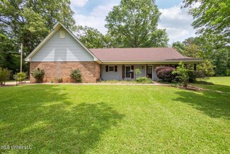 179 Keriville Dr, Byram, MS 39212