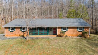 337 Peters Hollow Rd, Monroe, VA 24574