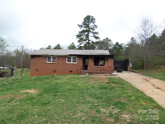 1842 Quail Run Dr, Kingstown, NC 28150