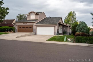 5320 Hacker Ct, Cheyenne, WY 82009